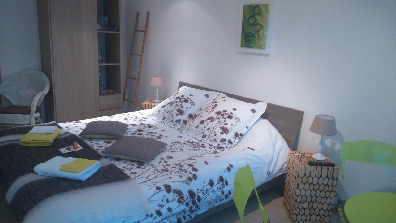 Kergio Bed and Breakfast Saint-Uze Esterno foto